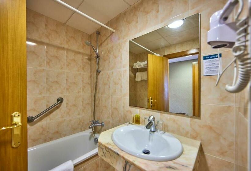 اتاق استاندارد با چشم‌انداز استخر, Don Juan Resort Affiliated by Fergus