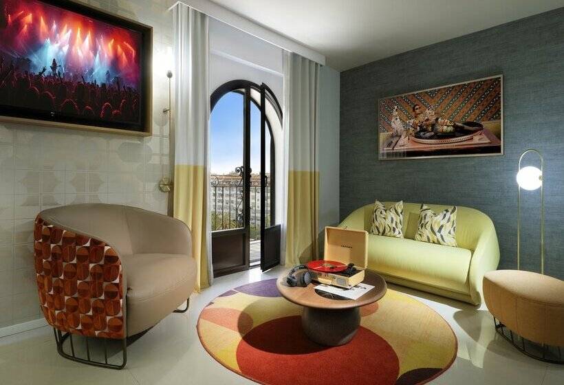 Escritório Estándar, Hard Rock Hotel Marbella