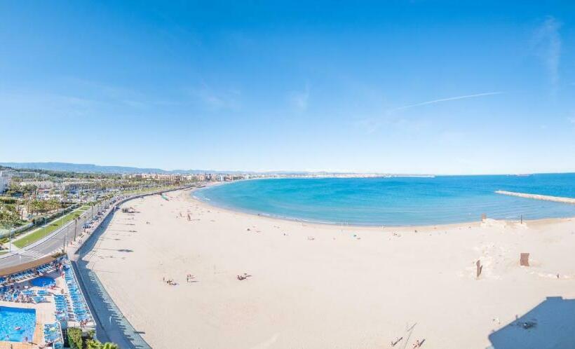 オーシャンビュースタンダードルーム, Golden Donaire Beach