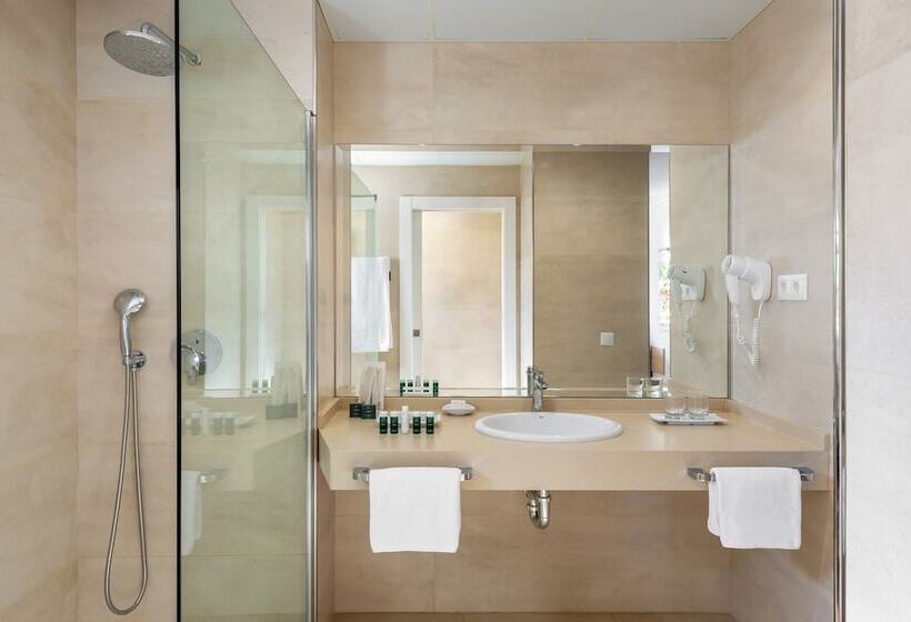 Habitación Premium Vista al Mar., Las Arenas, Affiliated by Melia