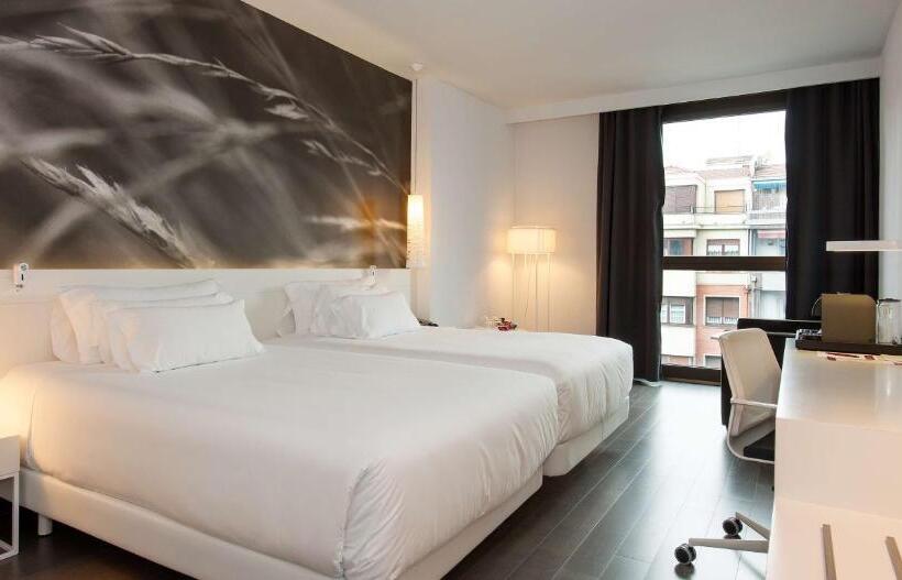 高级客房, NH Collection Villa De Bilbao