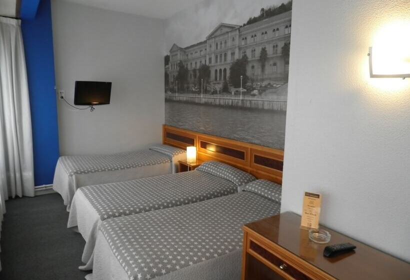 Quarto Triplo Estandar, Photo Zabalburu