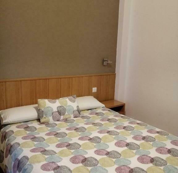 اتاق استاندارد, Hostal Andrés