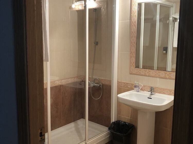 اتاق استاندارد, Hostal Andrés