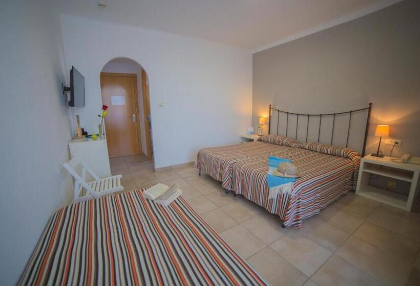 اتاق استاندارد سه نفره, Casa Del Mar Hotel & Apartaments