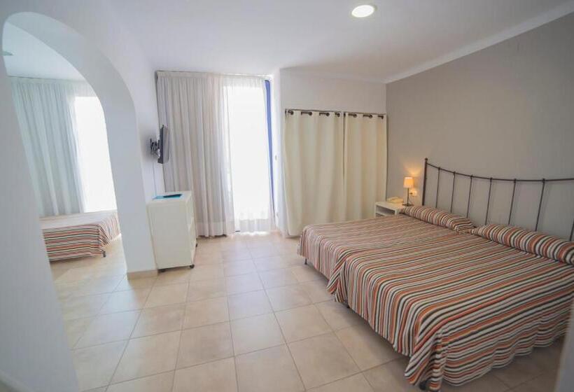 اتاق استاندارد چهار تخته, Casa Del Mar Hotel & Apartaments
