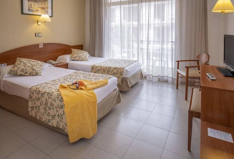 חדר סטנדרט נוף לבריכה, Ght Costa Brava & Spa