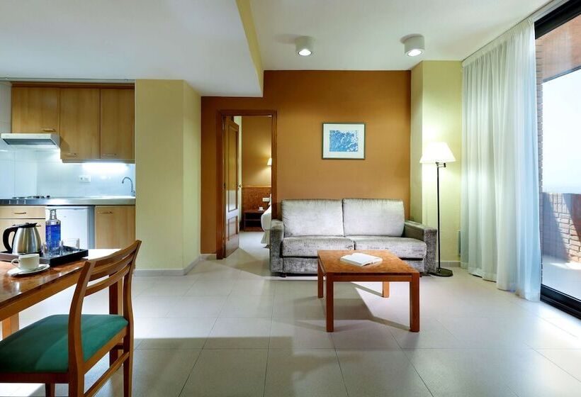 家庭间, Hesperia Sant Joan