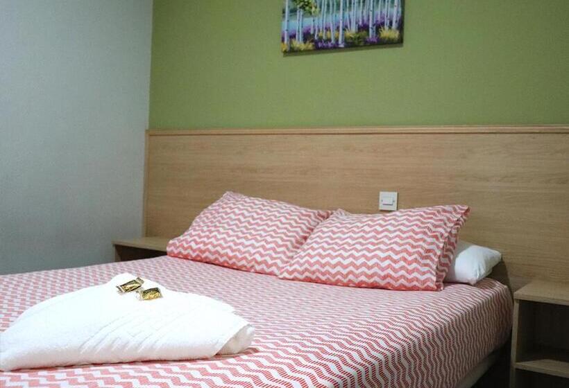 Номер Стандарт, Hostal Milmarcos