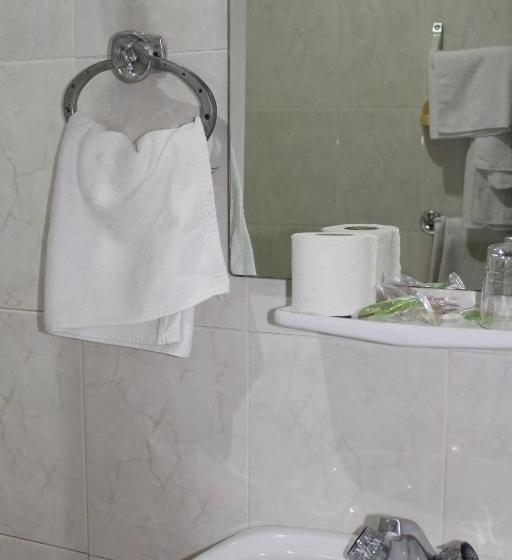 Номер Стандарт Трехместный, Hostal Santa Ana