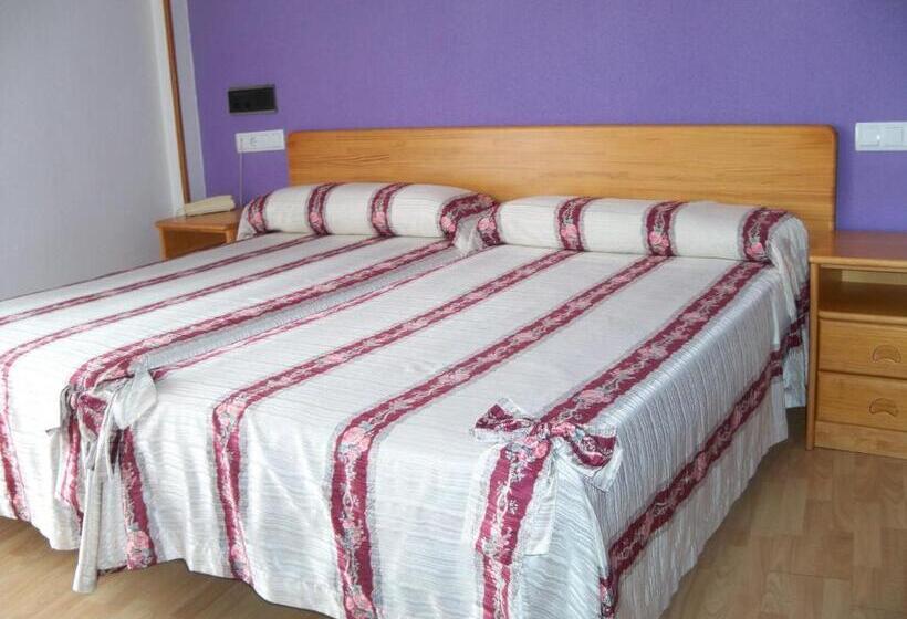 Номер Стандарт, Hostal Virgen Del Villar