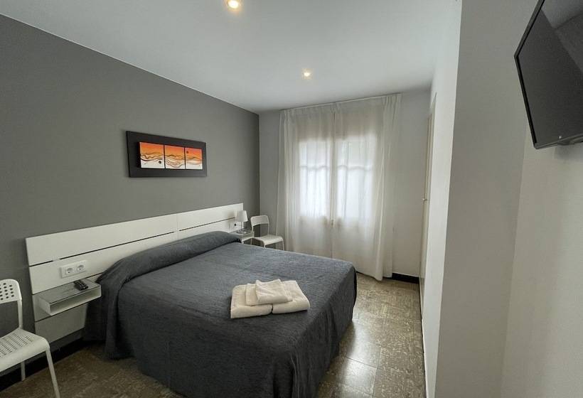 Номер Стандарт, Hostal Mediterráneo