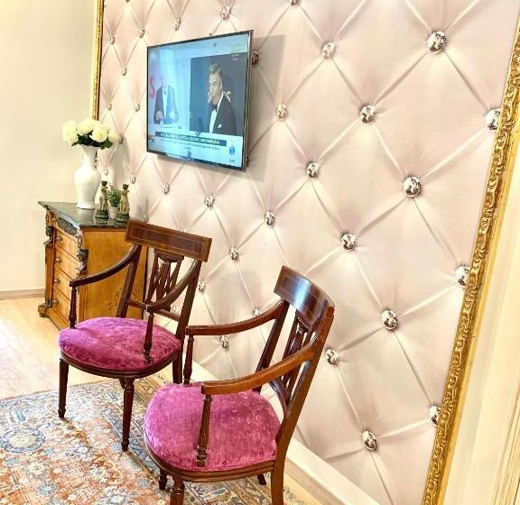 Апартаменты 1 Спальня с Террасой, H. Boutique Puerta Del Sol