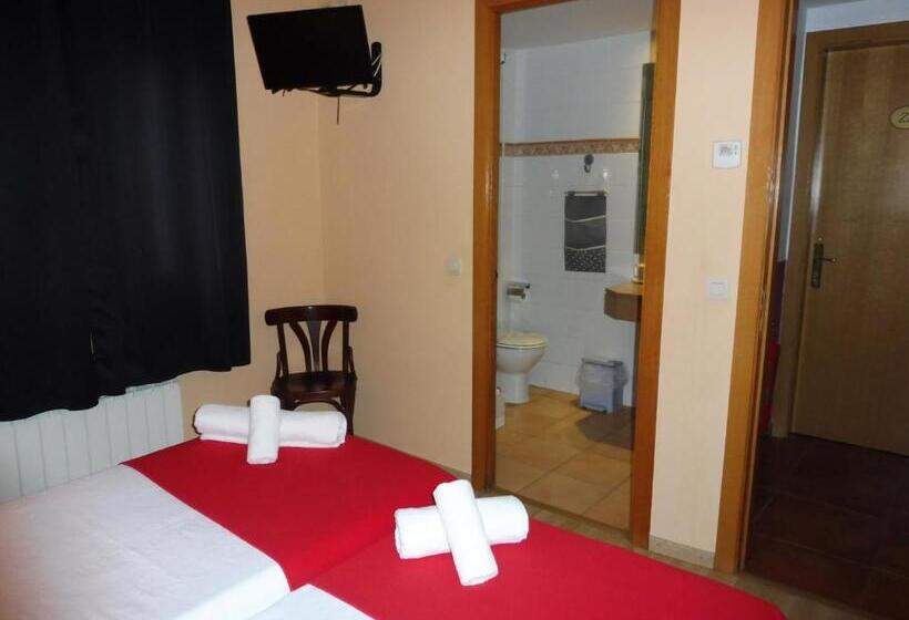Номер Стандарт, Hostal Cal Batista