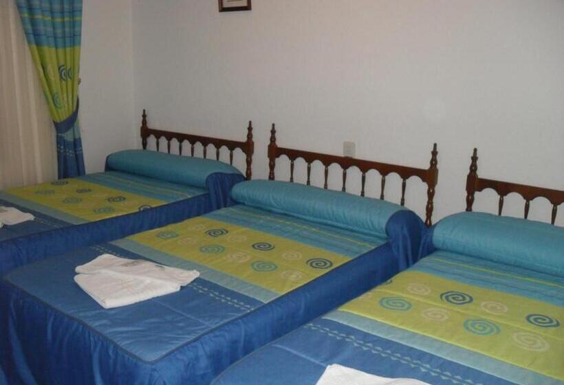 اتاق استاندارد سه نفره, Hostal La Paz