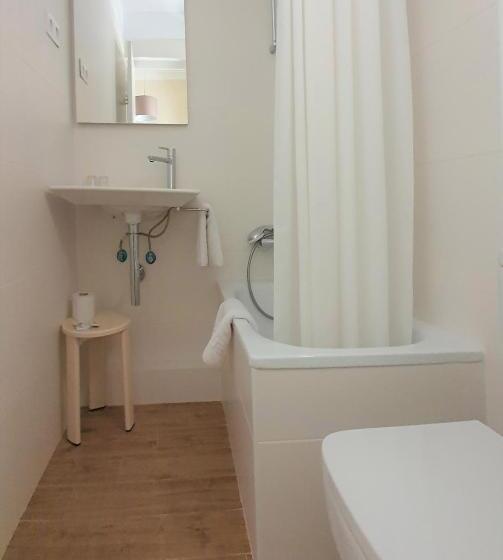 غرفة قياسية, Hostal Canigó