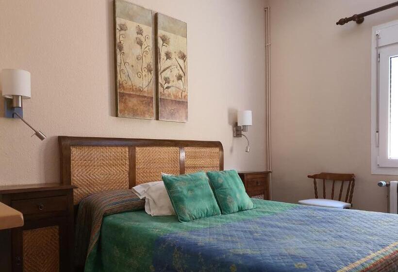 غرفة قياسية, Hostal Canigó