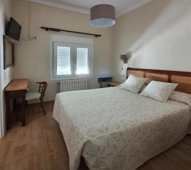Номер Basic, Hostal Canigó