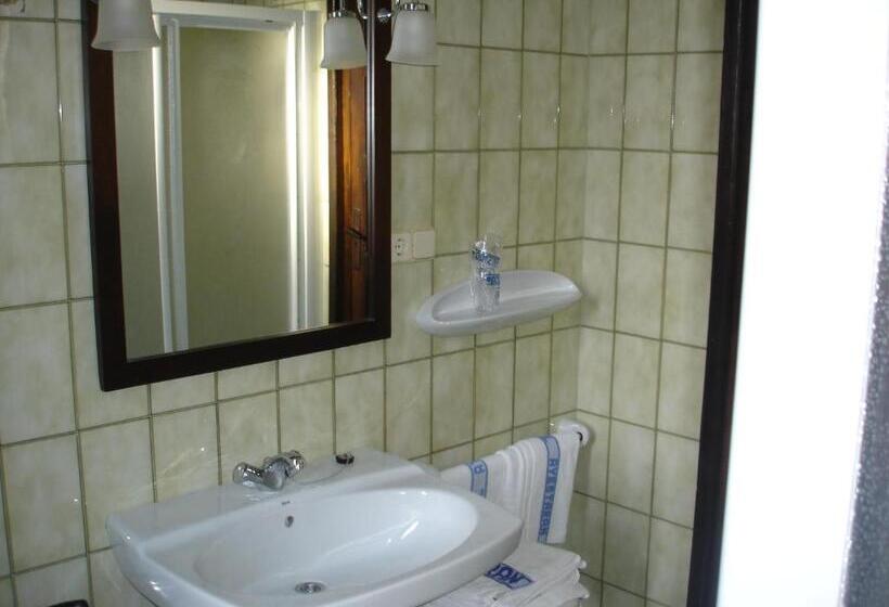 Номер Стандарт, Hostal Ayestaran Ii