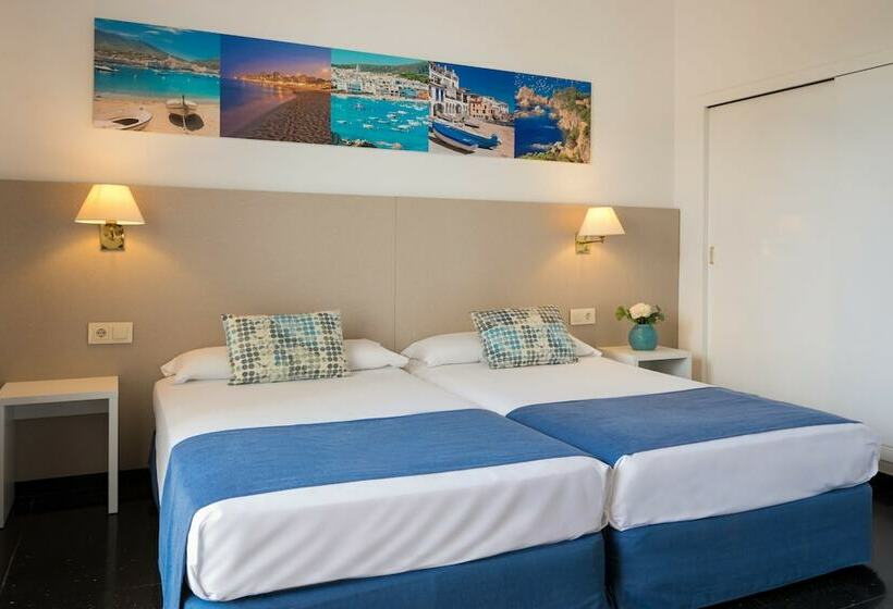 اتاق استاندارد سه نفره, htop Caleta Palace