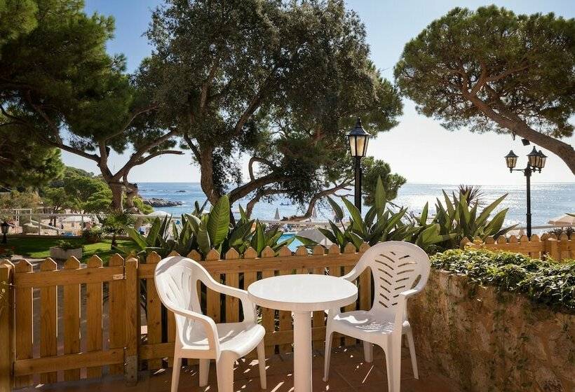 חדר סופריור לשלושה עם נוף לים, htop Caleta Palace