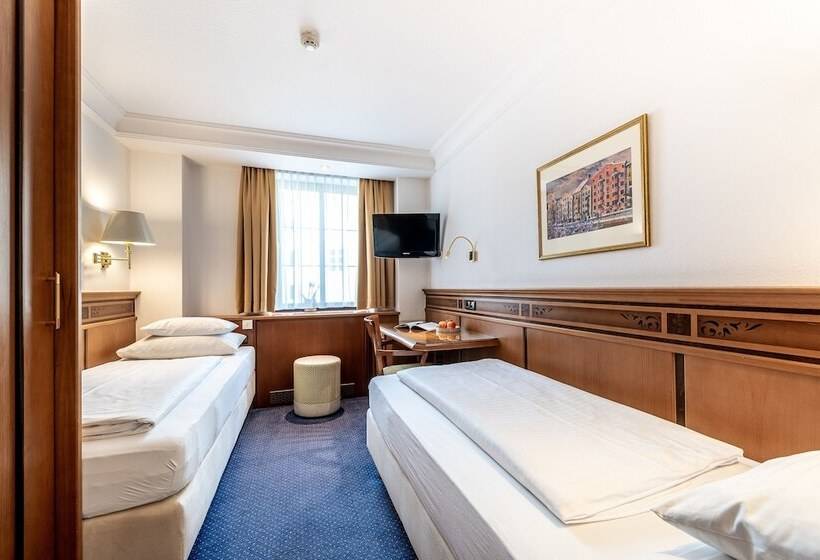 Family Suite, Mondschein