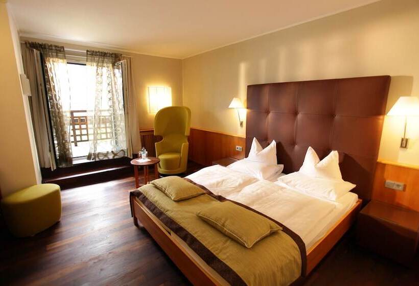 اتاق لوکس با بالکن, Romantik Hotel Im Weissen Rössl Am Wolfgangsee