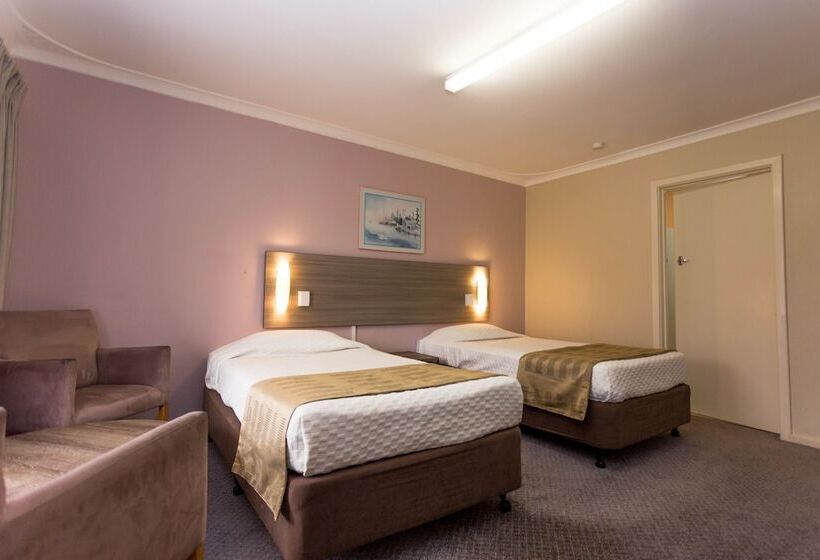 Номер Комфорт, Sleepwell Motel