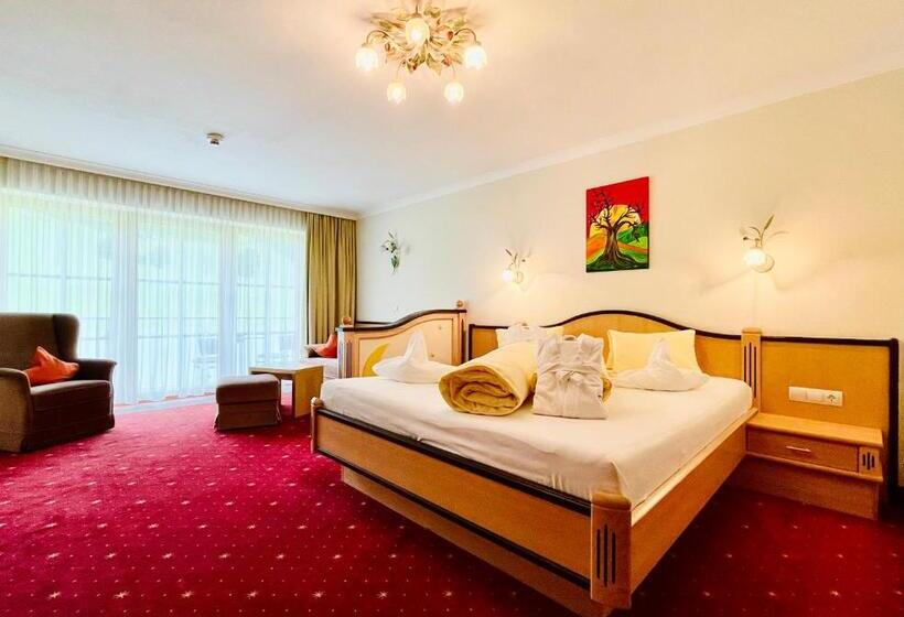 Quarto Estandar Vista Montanha, Wellness  Und Familienhotel Egger