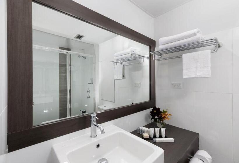 스탠다드 스튜디오, Rydges Geelong