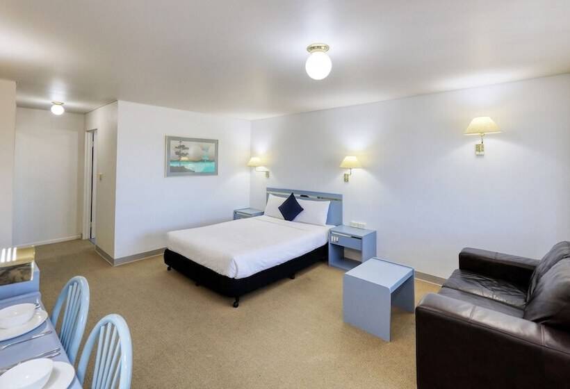 Номер Deluxe, Sunrise Devonport