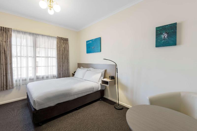 اتاق اکونومی, Best Western Olde Maritime Motor Inn