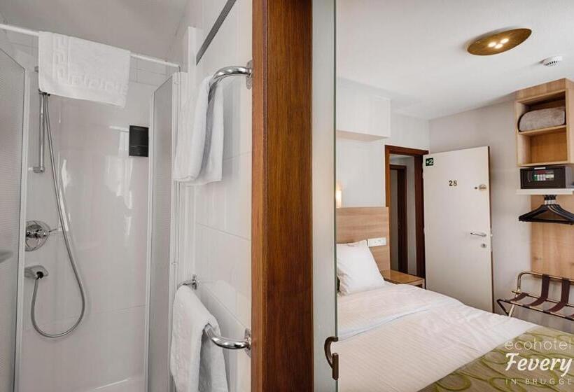 Quarto Estandar, Fevery
