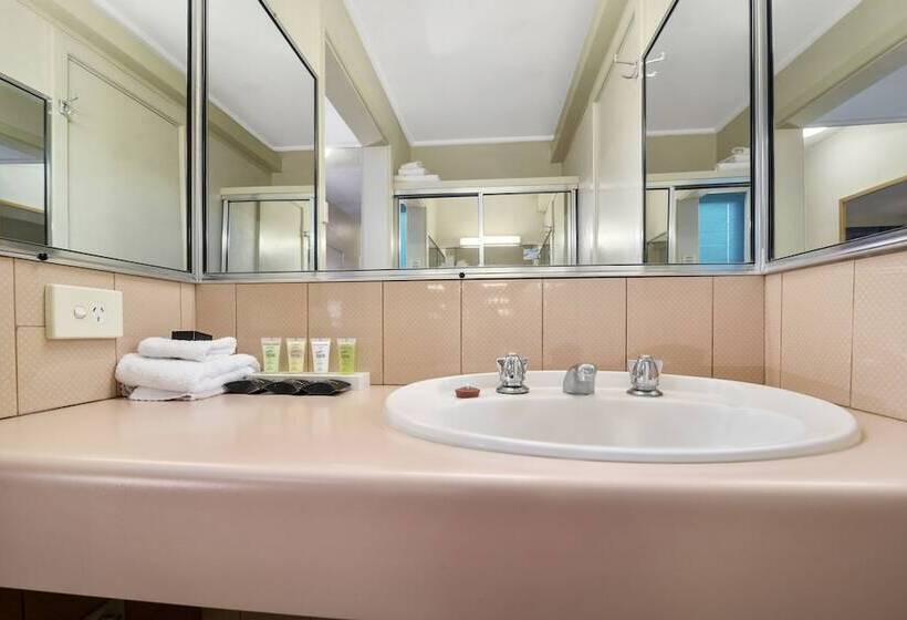 Номер Стандарт, Park Motor Inn