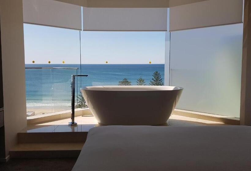 Люкс, Novotel Wollongong Northbeach