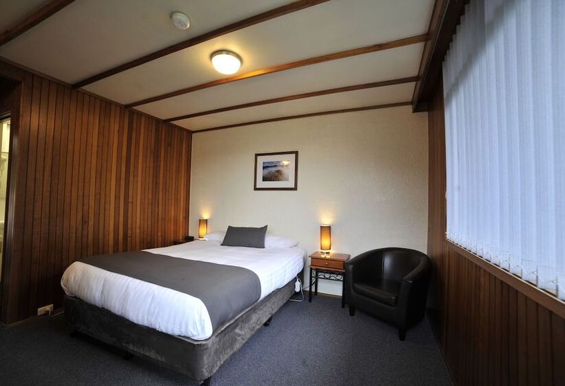 חדר דלוקס, Silver Hills Motel