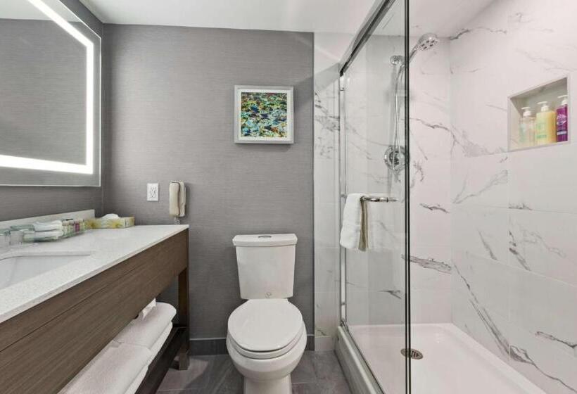 이그제큐티브 룸 킹사이즈 침대, Best Western Premier Calgary Plaza Hotel & Conference Centre
