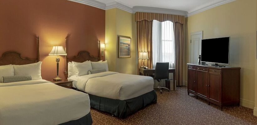 ２ダブルベッドのスタンダードルーム, Fairmont Hotel Macdonald