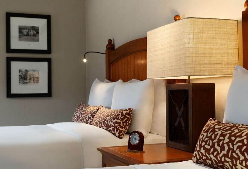 חדר דלוקס, Fairmont Jasper Park Lodge