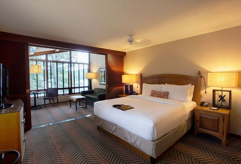 Полулюкс Вид на Озеро, Fairmont Jasper Park Lodge