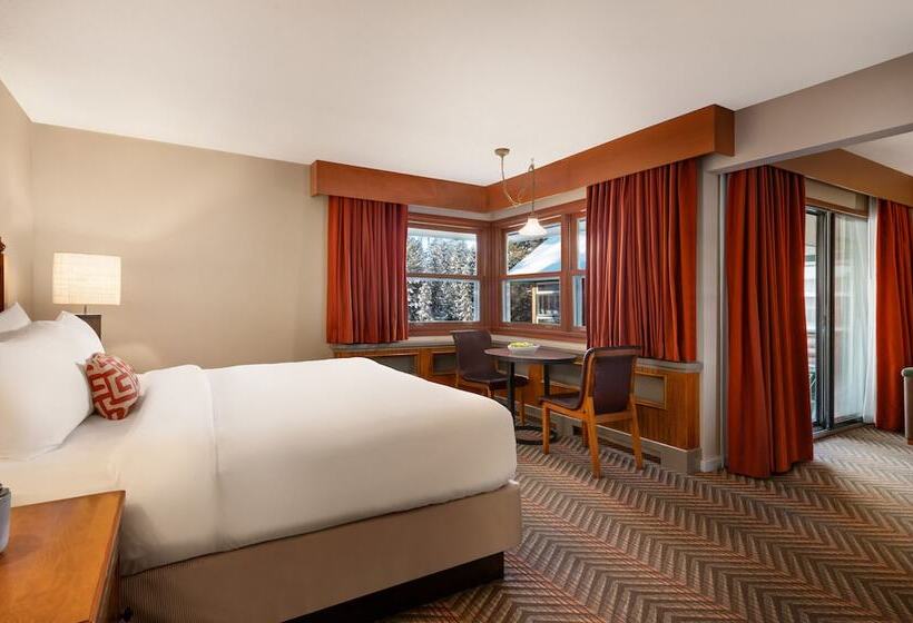 Полулюкс Вид на Озеро, Fairmont Jasper Park Lodge