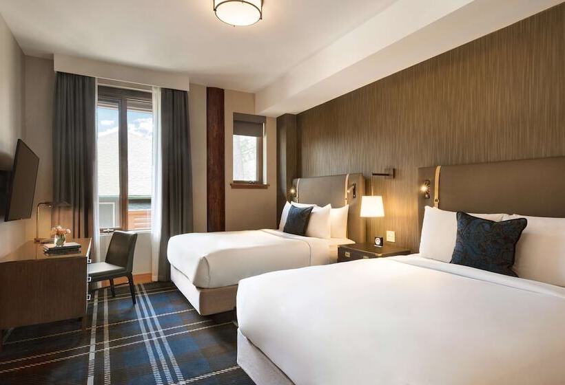 Хижина, Fairmont Jasper Park Lodge
