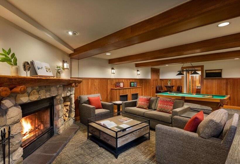 Хижина, Fairmont Jasper Park Lodge