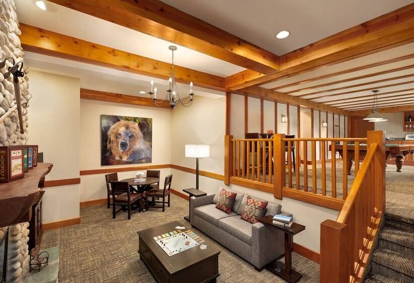 Хижина, Fairmont Jasper Park Lodge