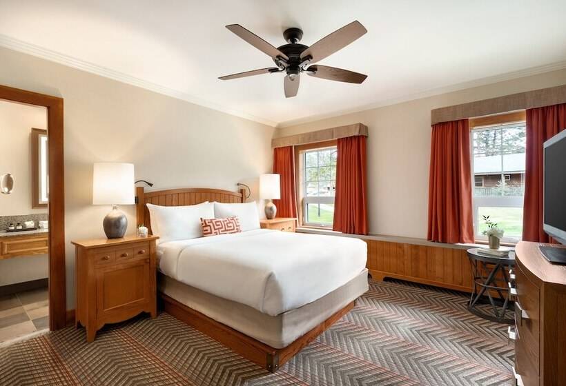 Хижина, Fairmont Jasper Park Lodge