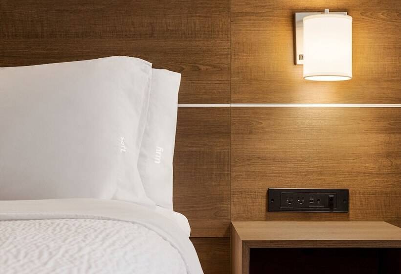 스탠다드 룸, Holiday Inn Express Vancouvermetrotown