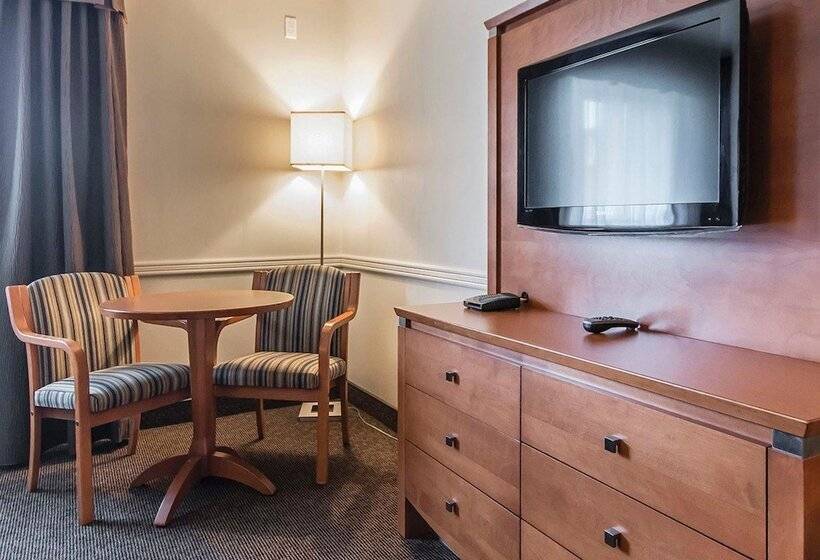 디럭스 룸, Quality Inn Rouynnoranda