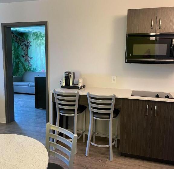 １ベッドルームアパートメント, Super 8 By Wyndham Winnipeg East Mb