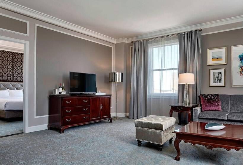 Люкс Повышенной Комфортности, The Hotel Saskatchewan, Autograph Collection