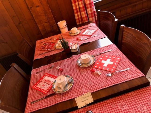 اتاق استاندارد یک نفره, B & B Hôtel Aux Mille Etoiles